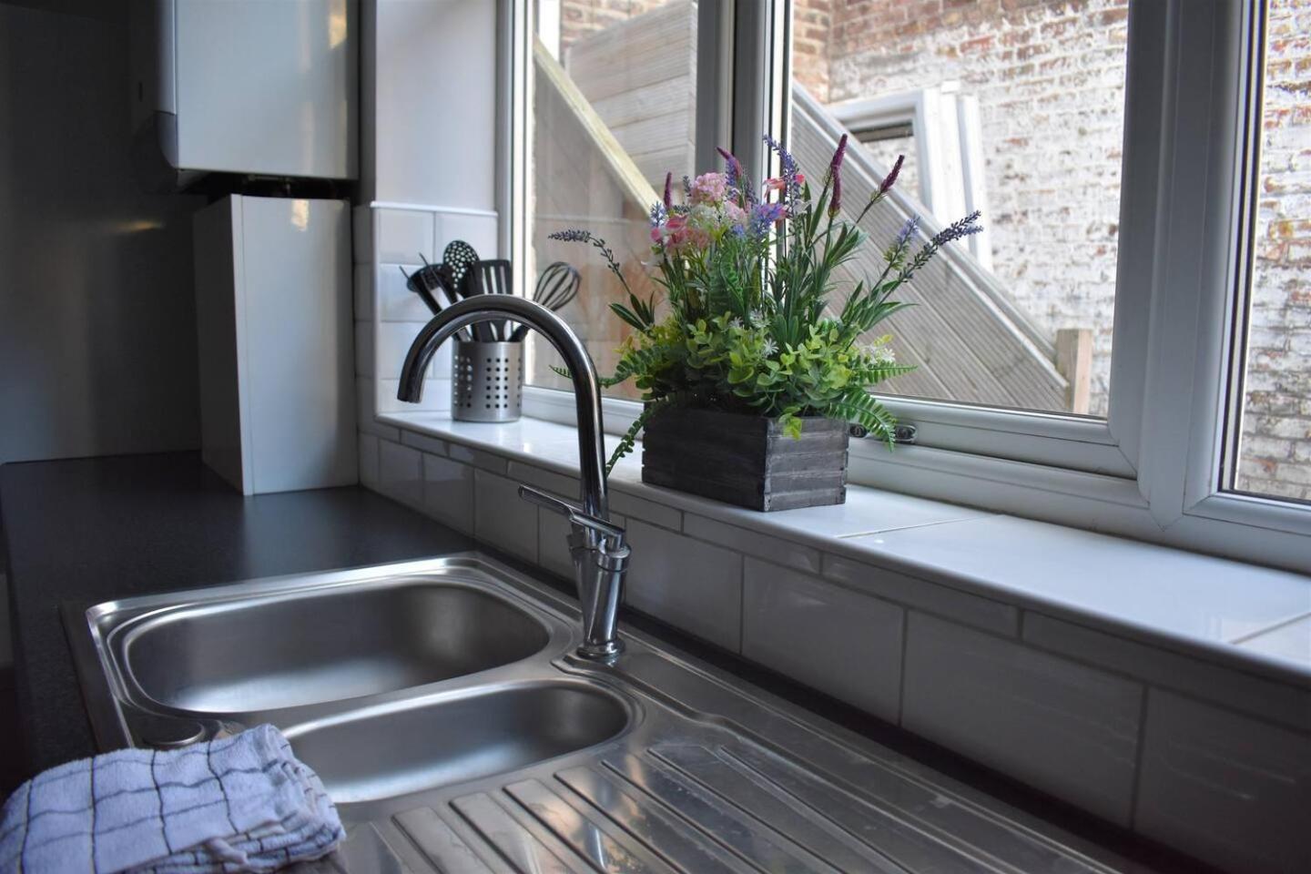 Dwell Living Argyle Square Aparthotel Sunderland  Bagian luar foto