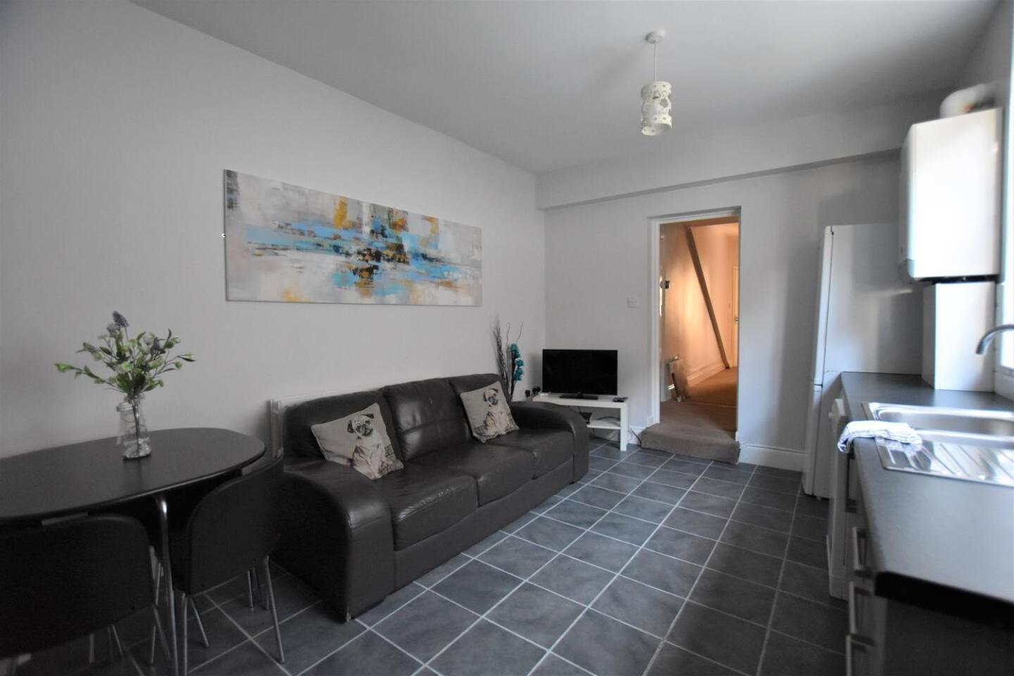 Dwell Living Argyle Square Aparthotel Sunderland  Bagian luar foto